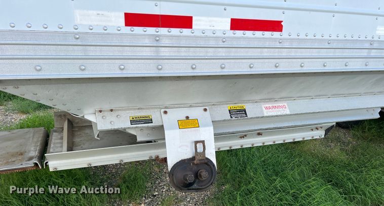 image for item DS2450 2007 Timpte Supper Hopper  grain trailer