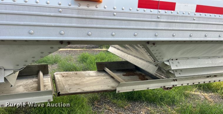 image for item DS2450 2007 Timpte Supper Hopper  grain trailer