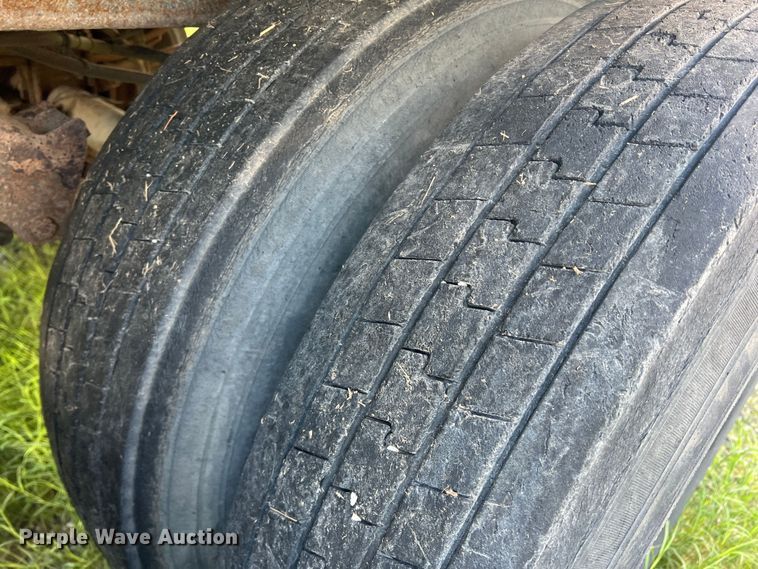 image for item DS2450 2007 Timpte Supper Hopper  grain trailer