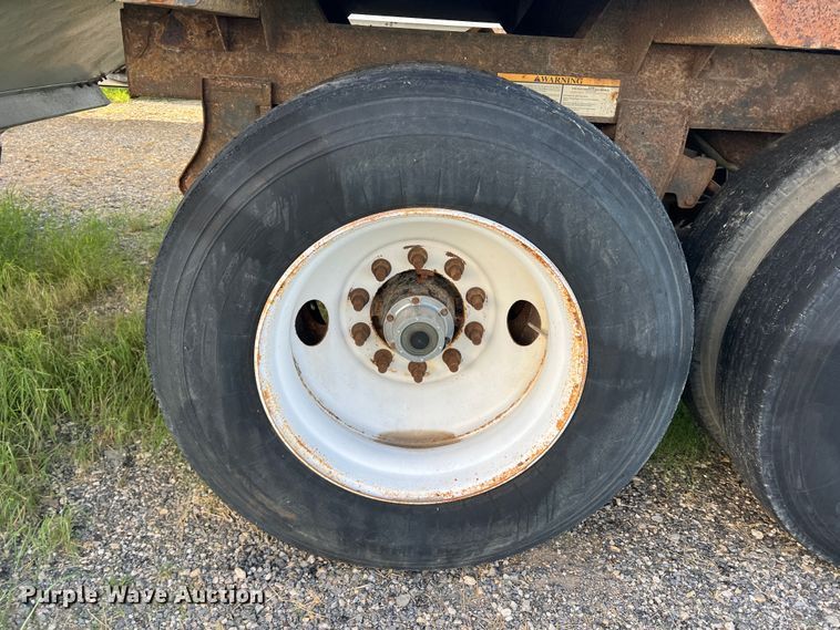 image for item DS2450 2007 Timpte Supper Hopper  grain trailer
