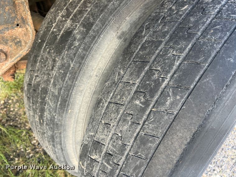 image for item DS2450 2007 Timpte Supper Hopper  grain trailer