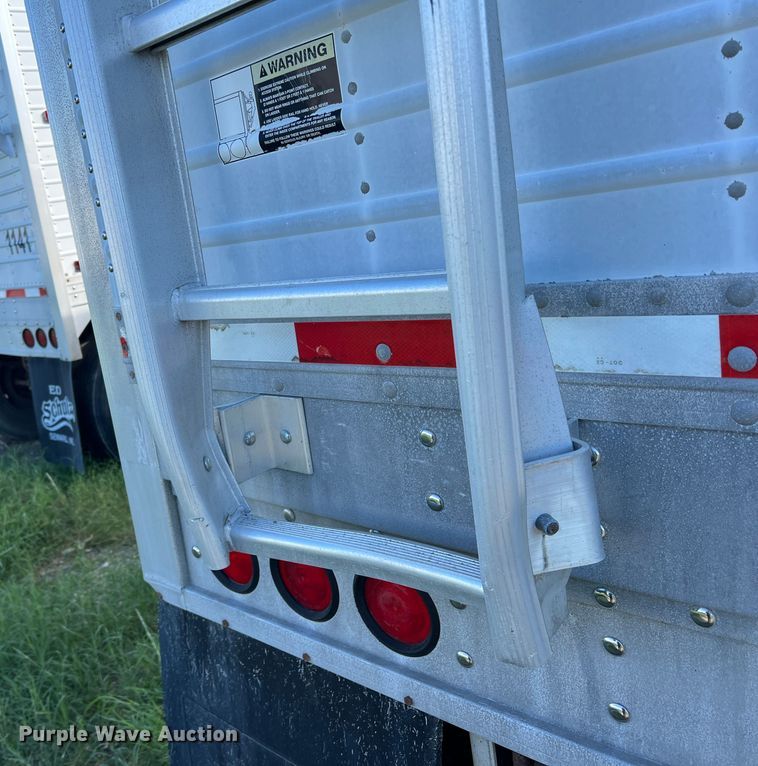 image for item DS2451 2001 Timpte Super Hopper  grain trailer