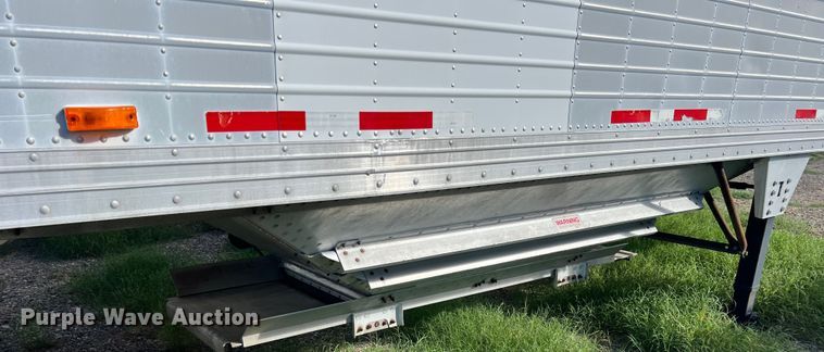 image for item DS2451 2001 Timpte Super Hopper  grain trailer
