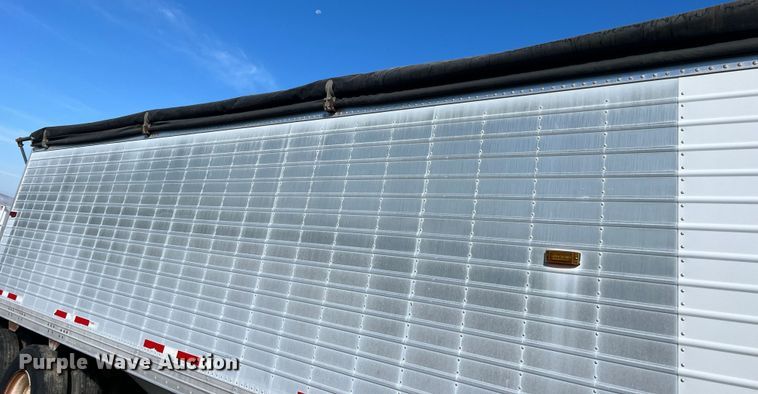 image for item DS2451 2001 Timpte Super Hopper  grain trailer