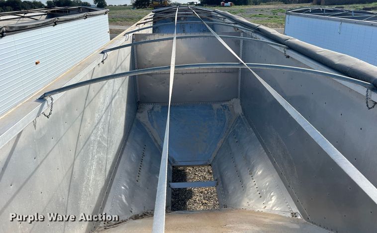 image for item DS2451 2001 Timpte Super Hopper  grain trailer