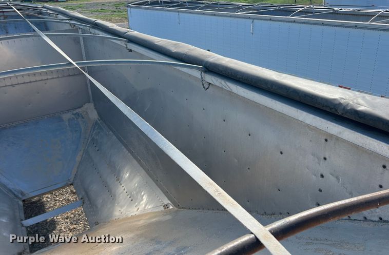 image for item DS2451 2001 Timpte Super Hopper  grain trailer