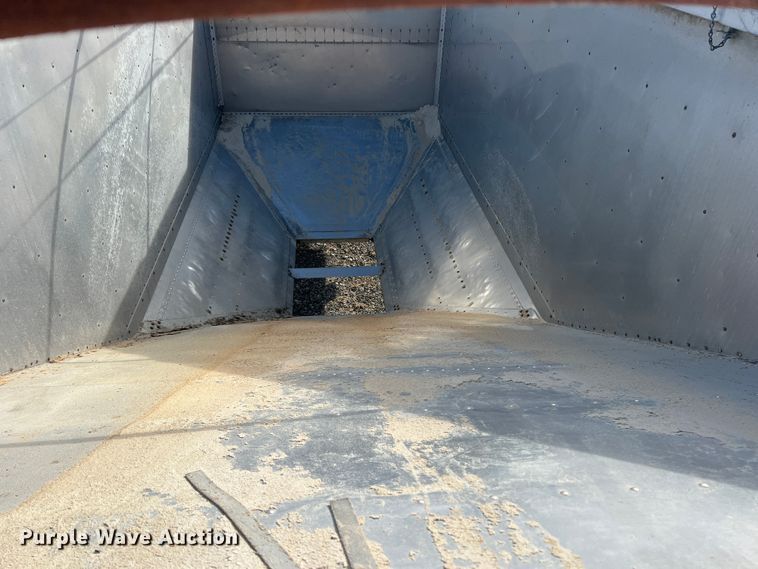 image for item DS2451 2001 Timpte Super Hopper  grain trailer