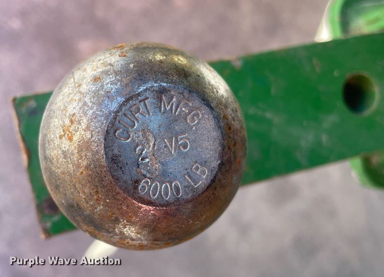 image for item GG9775 2001 John Deere 790  MFWD tractor