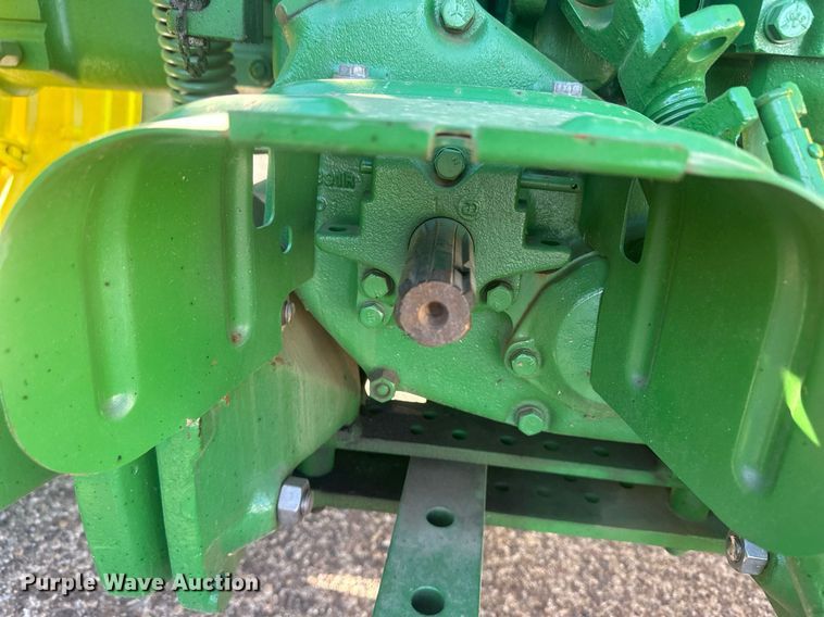 image for item IU9034 1958 John Deere 720  tractor