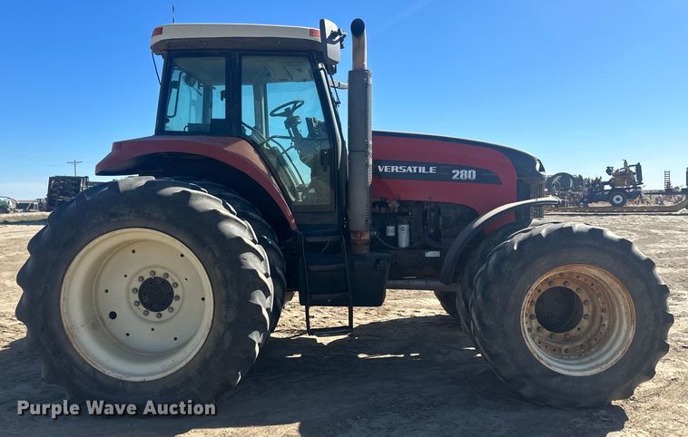 image for item IU9039 Versatile 280  MFWD tractor