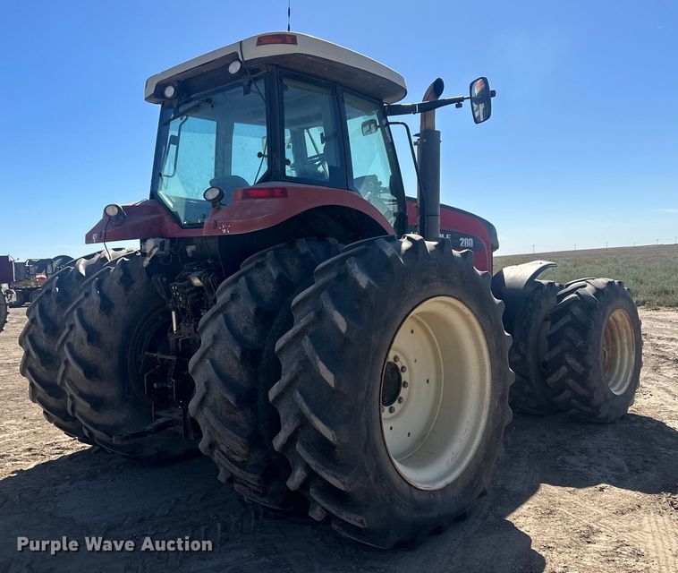 image for item IU9039 Versatile 280  MFWD tractor