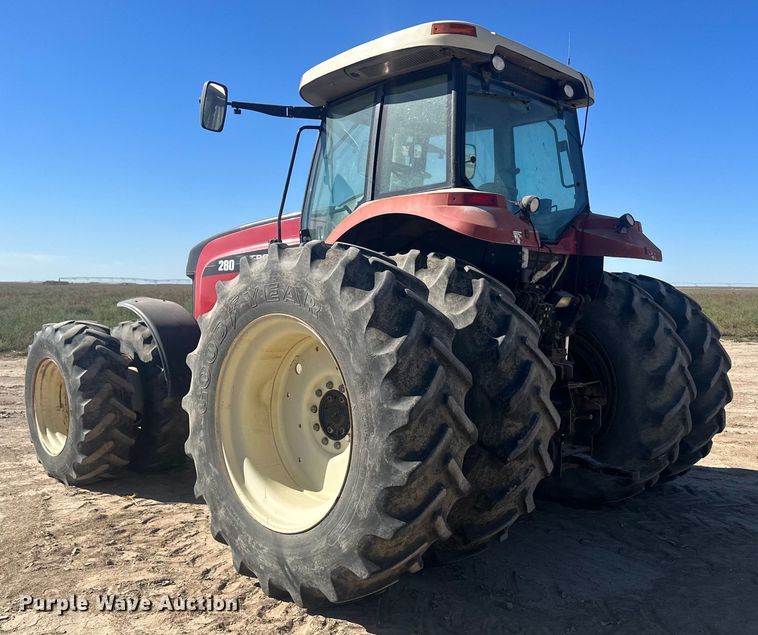 image for item IU9039 Versatile 280  MFWD tractor