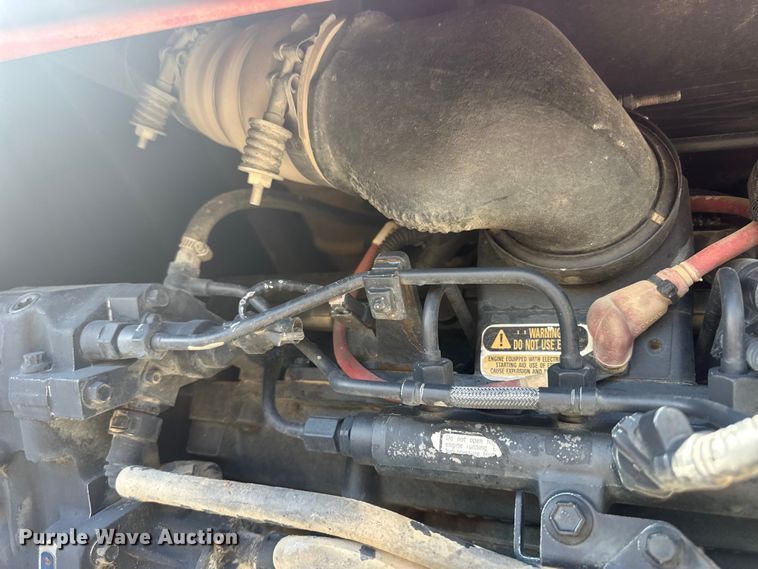 image for item IU9039 Versatile 280  MFWD tractor