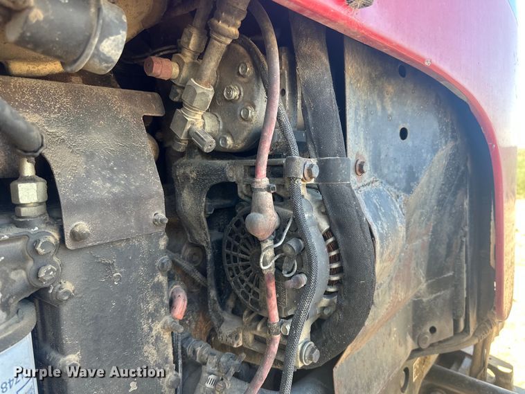 image for item IU9039 Versatile 280  MFWD tractor