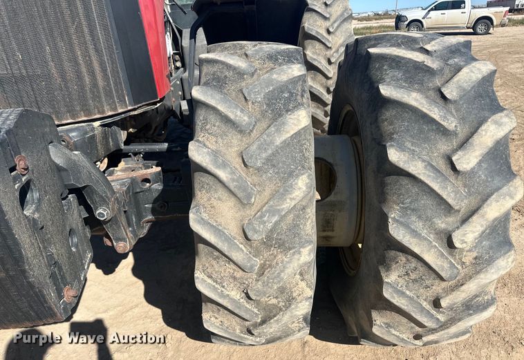 image for item IU9039 Versatile 280  MFWD tractor