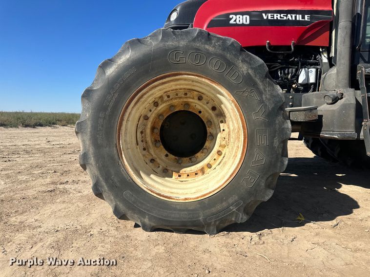 image for item IU9039 Versatile 280  MFWD tractor