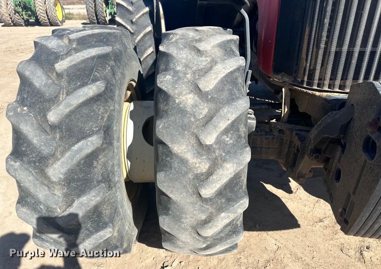 image for item IU9039 Versatile 280  MFWD tractor