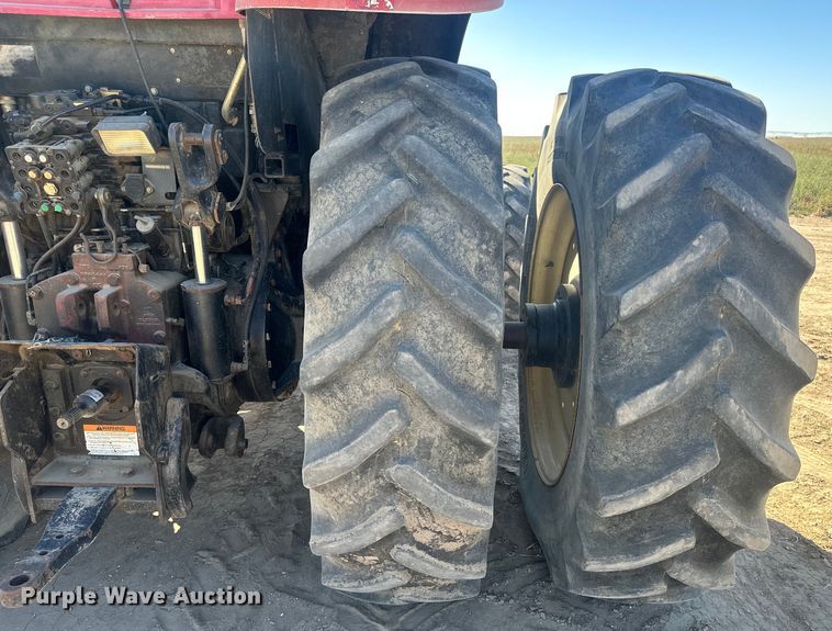 image for item IU9039 Versatile 280  MFWD tractor