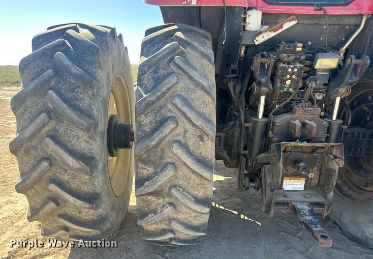 image for item IU9039 Versatile 280  MFWD tractor