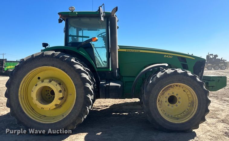 image for item IU9040 2008 John Deere 8430  MFWD tractor