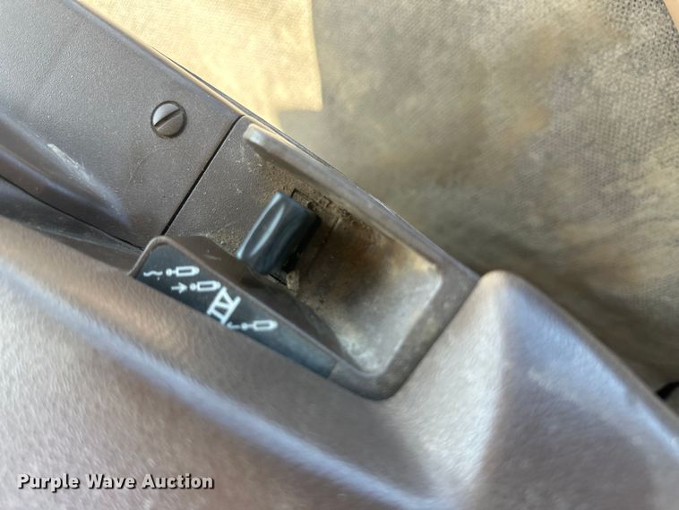 image for item IU9040 2008 John Deere 8430  MFWD tractor