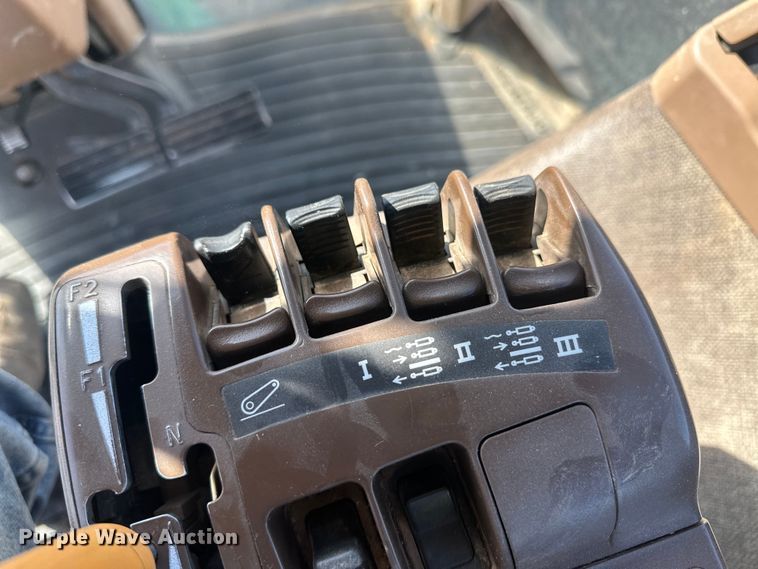 image for item IU9040 2008 John Deere 8430  MFWD tractor