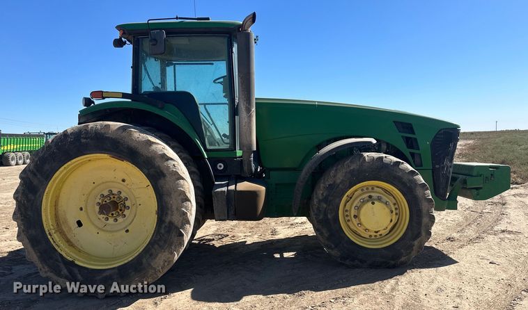 image for item IU9041 2006 John Deere 8430  MFWD tractor