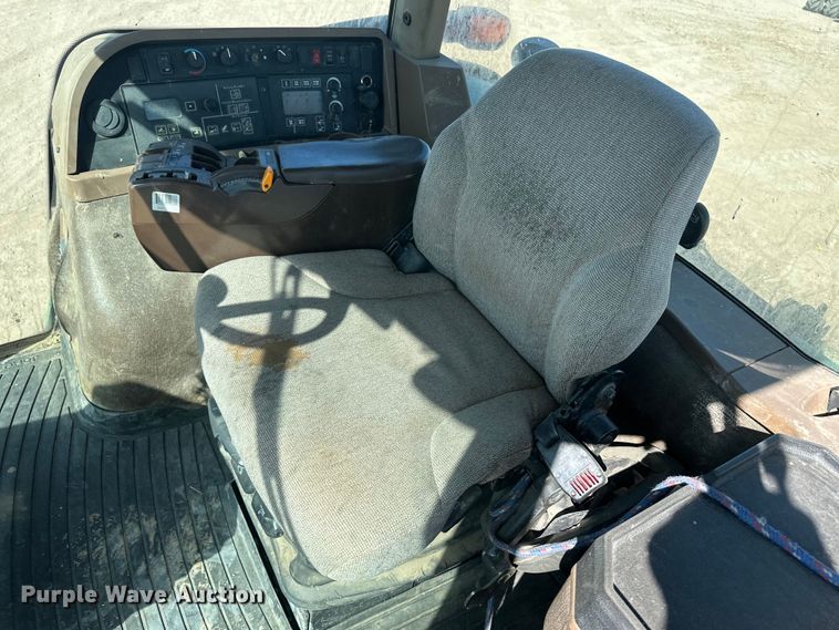 image for item IU9041 2006 John Deere 8430  MFWD tractor