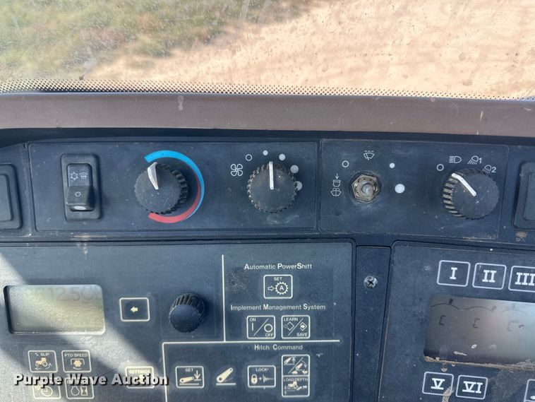 image for item IU9041 2006 John Deere 8430  MFWD tractor