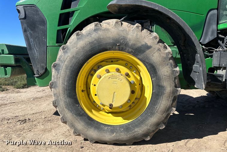 image for item IU9041 2006 John Deere 8430  MFWD tractor