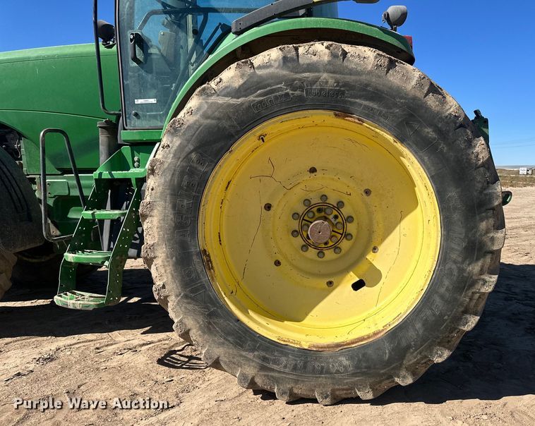 image for item IU9041 2006 John Deere 8430  MFWD tractor