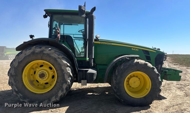 image for item IU9042 2008 John Deere 8430  MFWD tractor