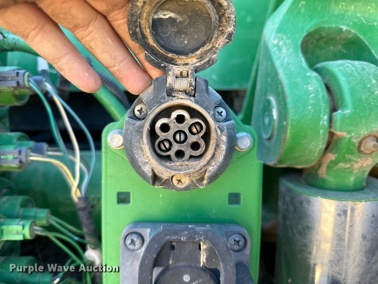 image for item IU9042 2008 John Deere 8430  MFWD tractor