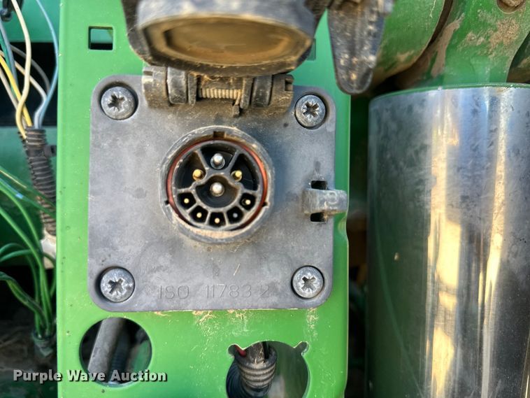 image for item IU9042 2008 John Deere 8430  MFWD tractor