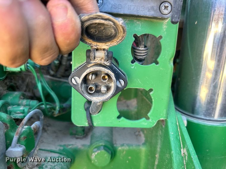 image for item IU9042 2008 John Deere 8430  MFWD tractor