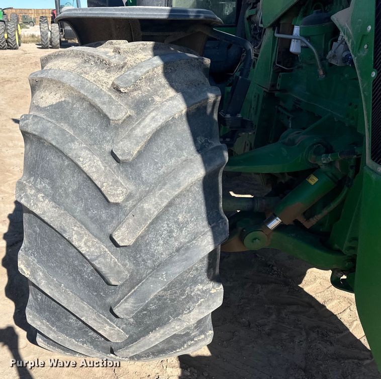 image for item IU9042 2008 John Deere 8430  MFWD tractor