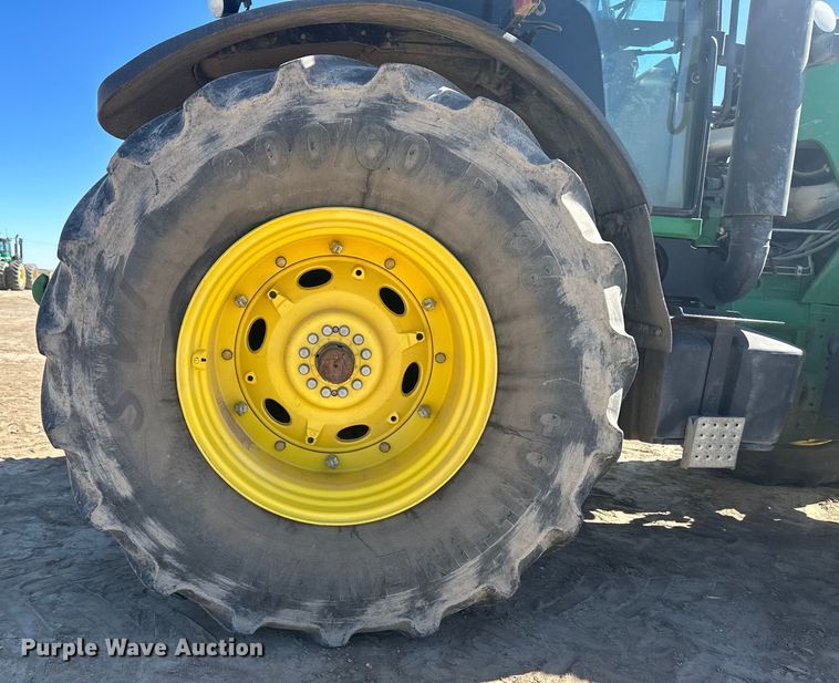 image for item IU9042 2008 John Deere 8430  MFWD tractor