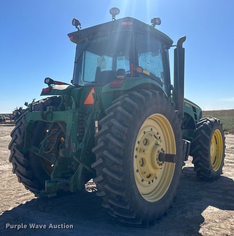 image for item IU9043 2008 John Deere 8330  MFWD tractor