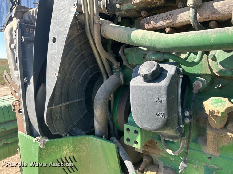 image for item IU9043 2008 John Deere 8330  MFWD tractor