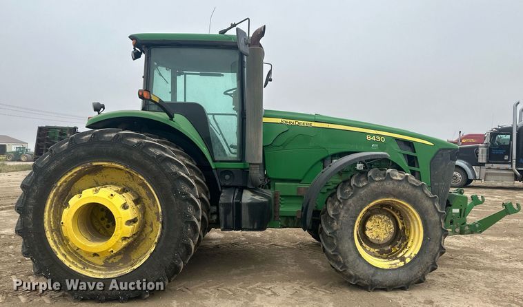 image for item IU9044 2007 John Deere 8430  MFWD tractor