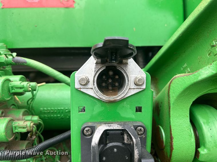 image for item IU9044 2007 John Deere 8430  MFWD tractor