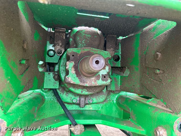 image for item IU9044 2007 John Deere 8430  MFWD tractor