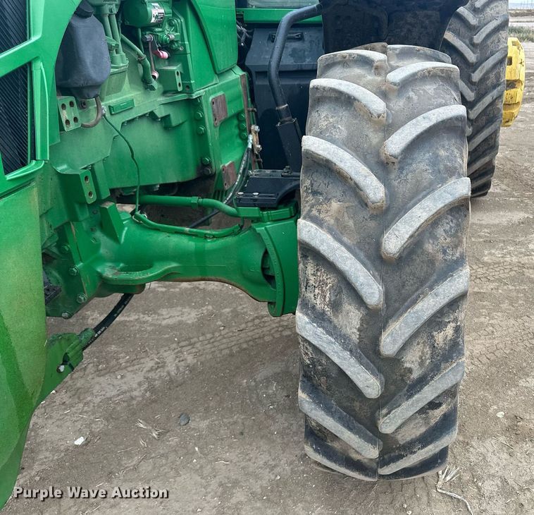 image for item IU9044 2007 John Deere 8430  MFWD tractor