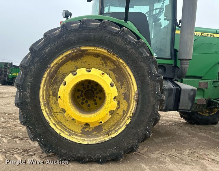 image for item IU9044 2007 John Deere 8430  MFWD tractor