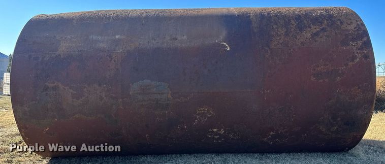 image for item IU9073 (2) fuel tanks