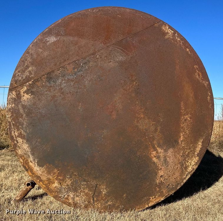 image for item IU9073 (2) fuel tanks