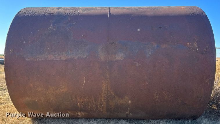 image for item IU9073 (2) fuel tanks