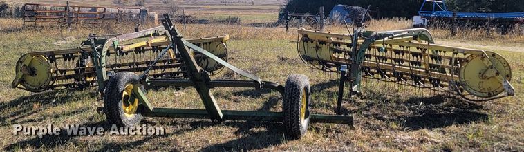 image for item JG9709 (2) John Deere hay rakes