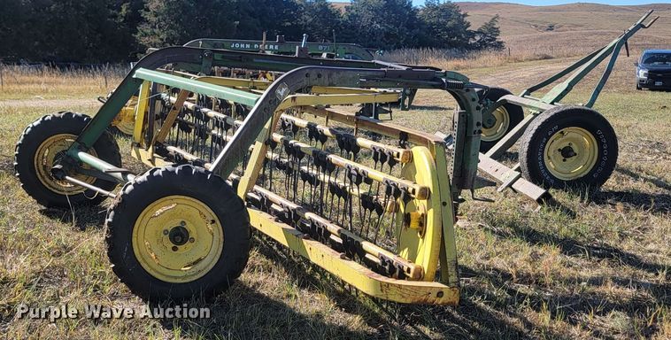 image for item JG9709 (2) John Deere hay rakes