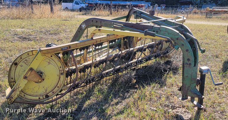 image for item JG9709 (2) John Deere hay rakes